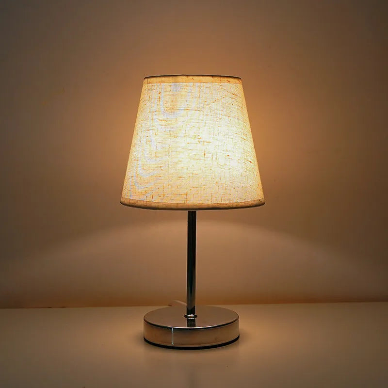 Nordic Style Solid Wood Fabric Decorative Table Lamp Bedroom Bedside Lamp Simple Remote Control Night Light Energy Saving Led