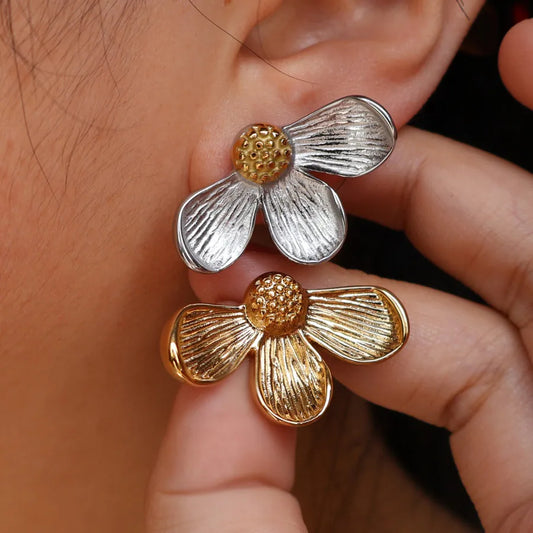 1 Pair Glam Cute Vintage Style Flower Polishing 304 Stainless Steel 18K Gold Plated Butterfly Backs Ear Studs