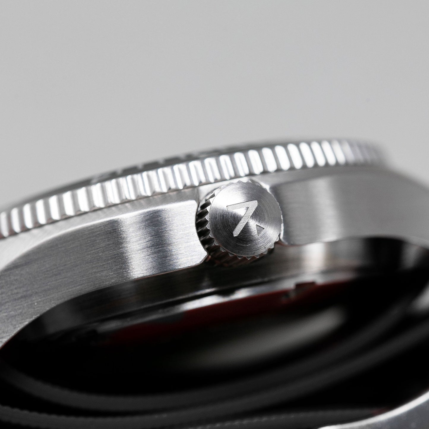 'Tempest' Quartz Navigator Watch (40mm) | Seal Black