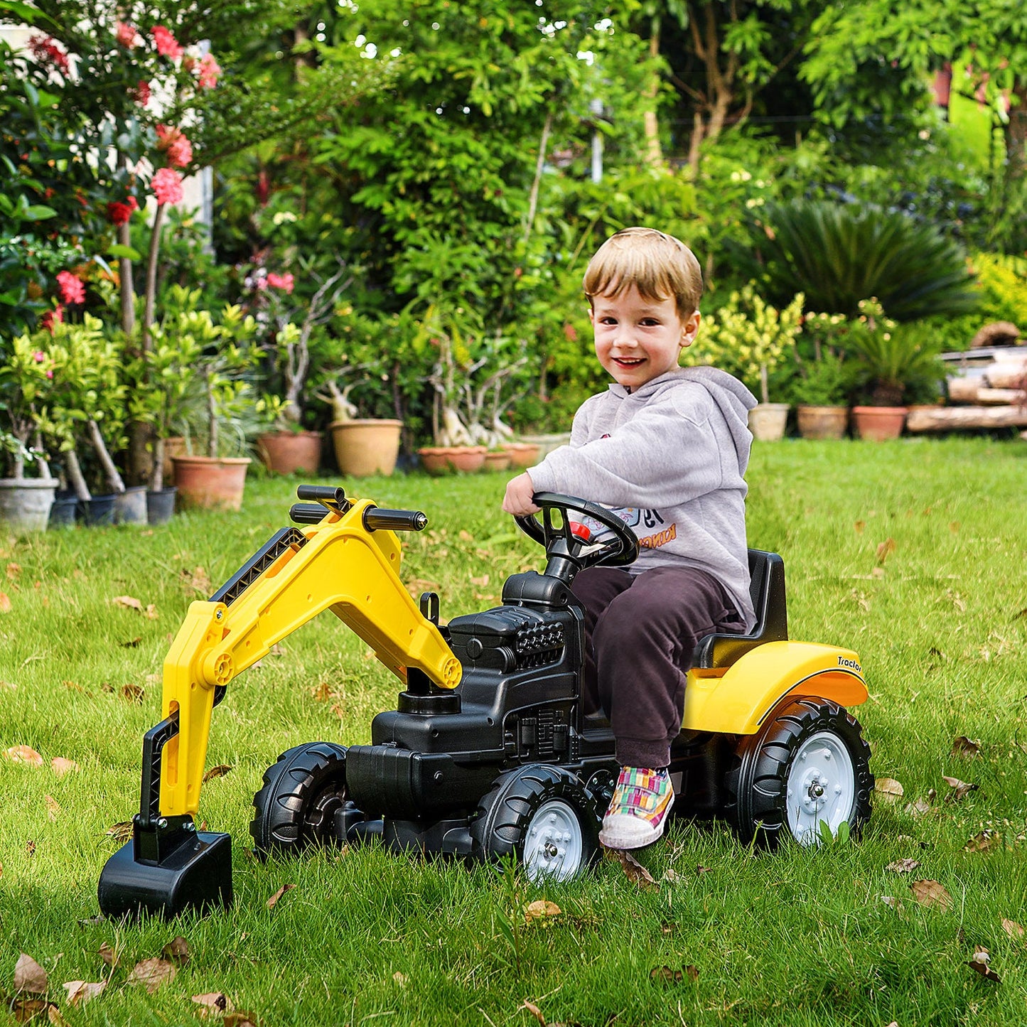 HOMCOM Kids Ride on Digger Pedal Go Kart Pretend Play Construction No Power Truck with Horn for 3 - 6 Years, Yellow