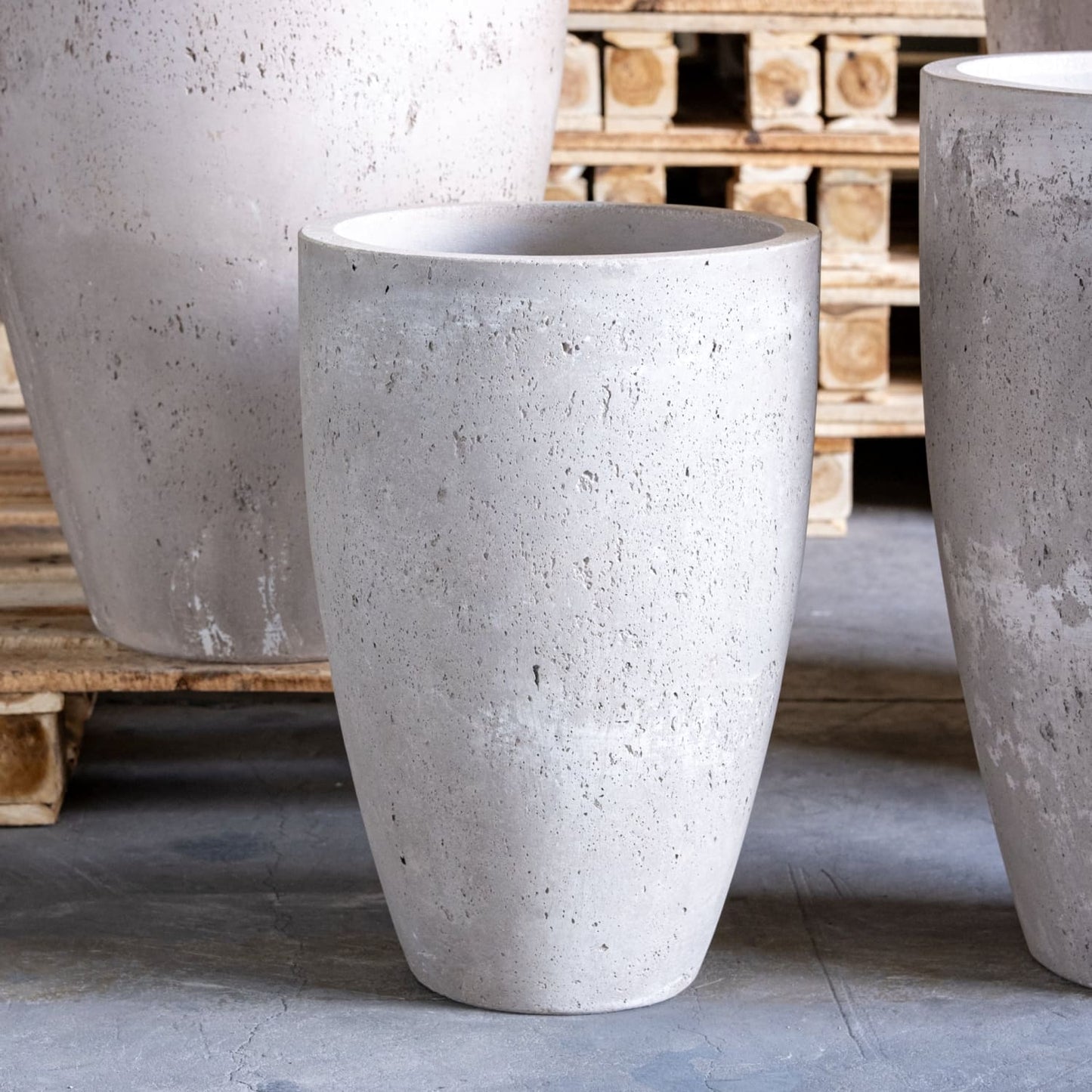 Vessara | Truffle – 52cm Tall Concrete Planter – 15L Vase-Shaped Plant Pot