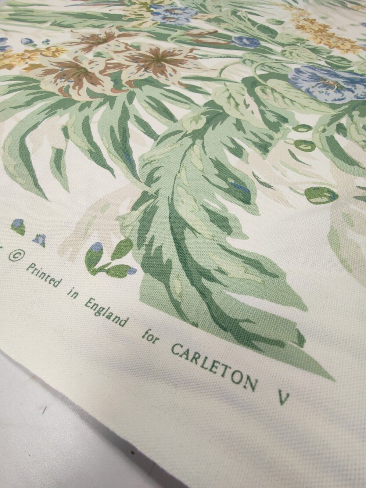 Vintage Carleton V Sumatra Curtain Upholstery Fabric By The Metre